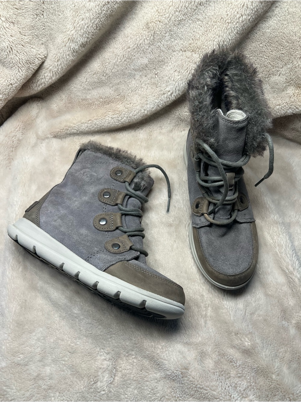 Sorel Explorer Joan boots womens size 7